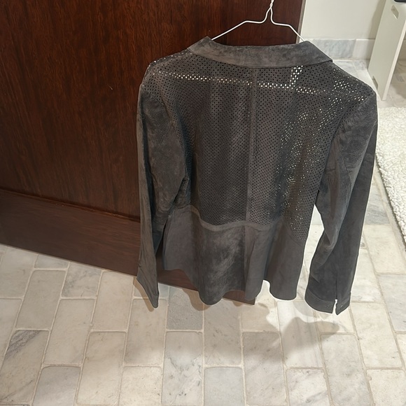 Beautiful suede perforated suede shirt/jacket - Picture 4 of 5